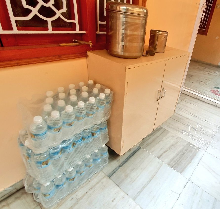 After Viral Video, X Users Debate How Small Gestures Help Delivery Riders