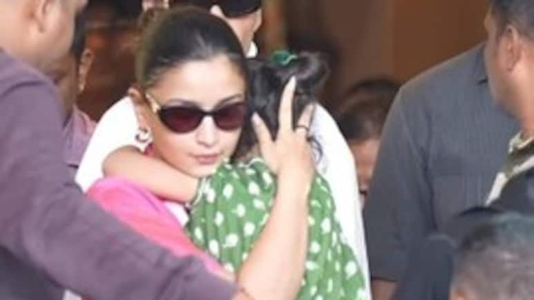 Alia Bhatt Says Daughter Raha Has Her "Own Relationship" With Paps: "She Is Old Enough"