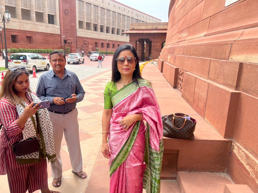 High Court 'Appalled' Over Mahua Moitra Counsel Contacting Dehadrai To Take Back CBI Complaint