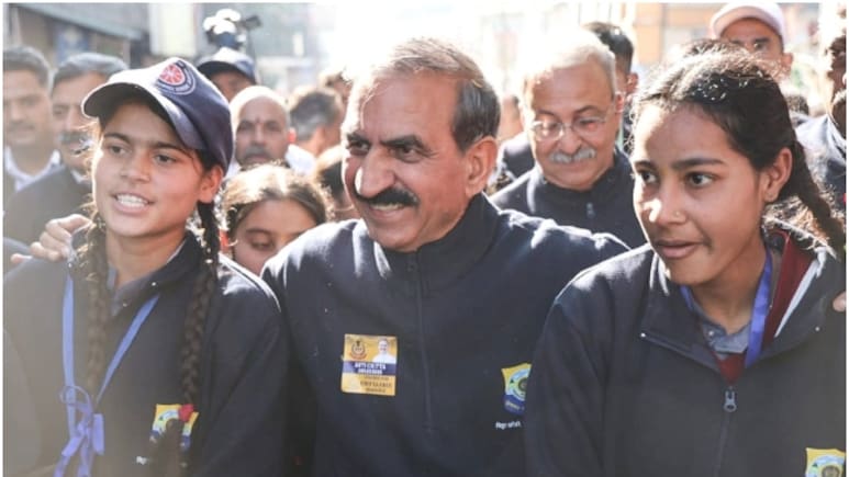 हिमाचल के स्कूलों के लिए सरकार का 'अल्टीमेटम', नियम तोड़ा तो नपेंगे अधिकारी! जानें क्या है नई गाइडलाइन