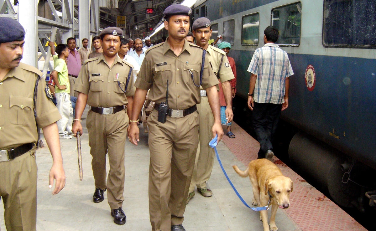 टूंडला स्टेशन से मूक-बधिर महिला का बच्चा चोरी, आरपीएफ की तत्परता से दादरी में बरामद हुआ बच्चा