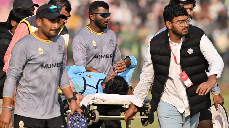 VHT 2025: मुंबई के स्टार क्रिकेटर को लगी गंभीर चोट, CT स्कैन के लिए भेजा गया हॉस्पिटल, KKR के लिए खेल चुके दो सीजन