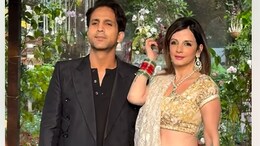 ऋतिक रोशन के कजिन ईशान रोशन की शादी में पहुंची एक्स वाइफ सुजैन खान, बॉयफ्रेंड अर्सलान गोनी के साथ दी पोज