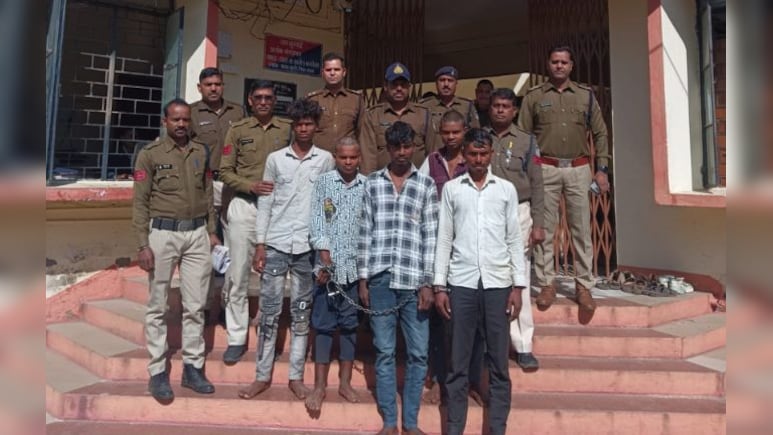 बलात्कारी को बताया 'संस्कारी'! पंचायत ने सुनाया अजीब फैसला; पुलिस को लगी खबर तो लिया बड़ा एक्शन