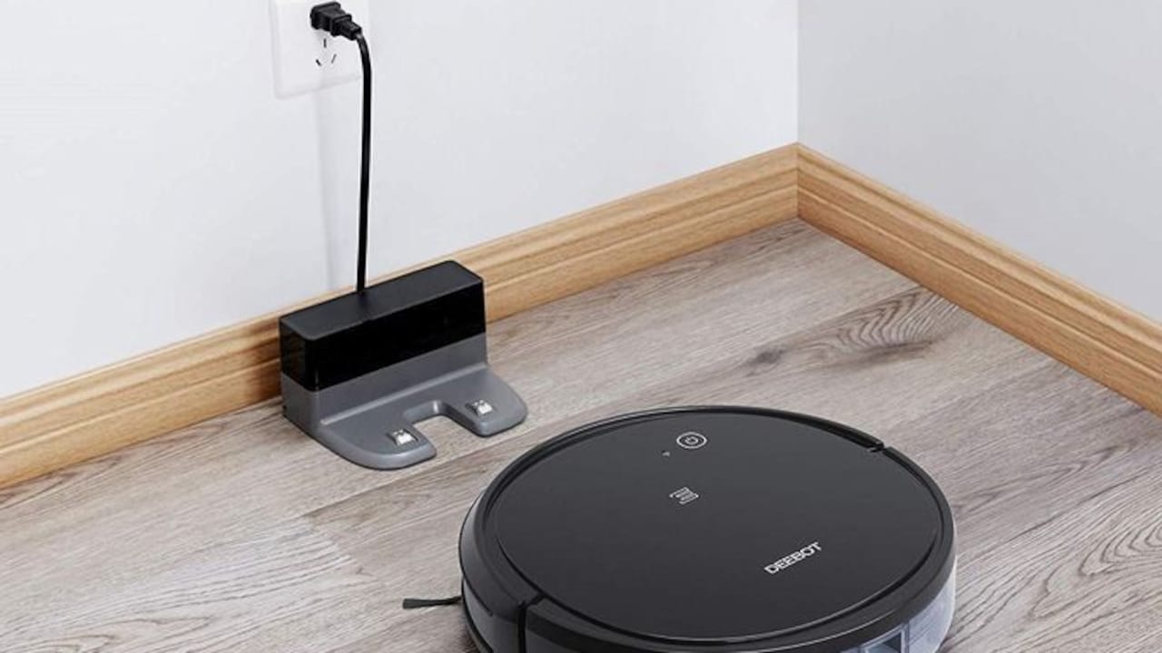 Why Your Robot Vacuum Keeps Getting Stuck? Fixes You Must Know Why Your Robot Vacuum Keeps Getting Stuck? Fixes You Must Know