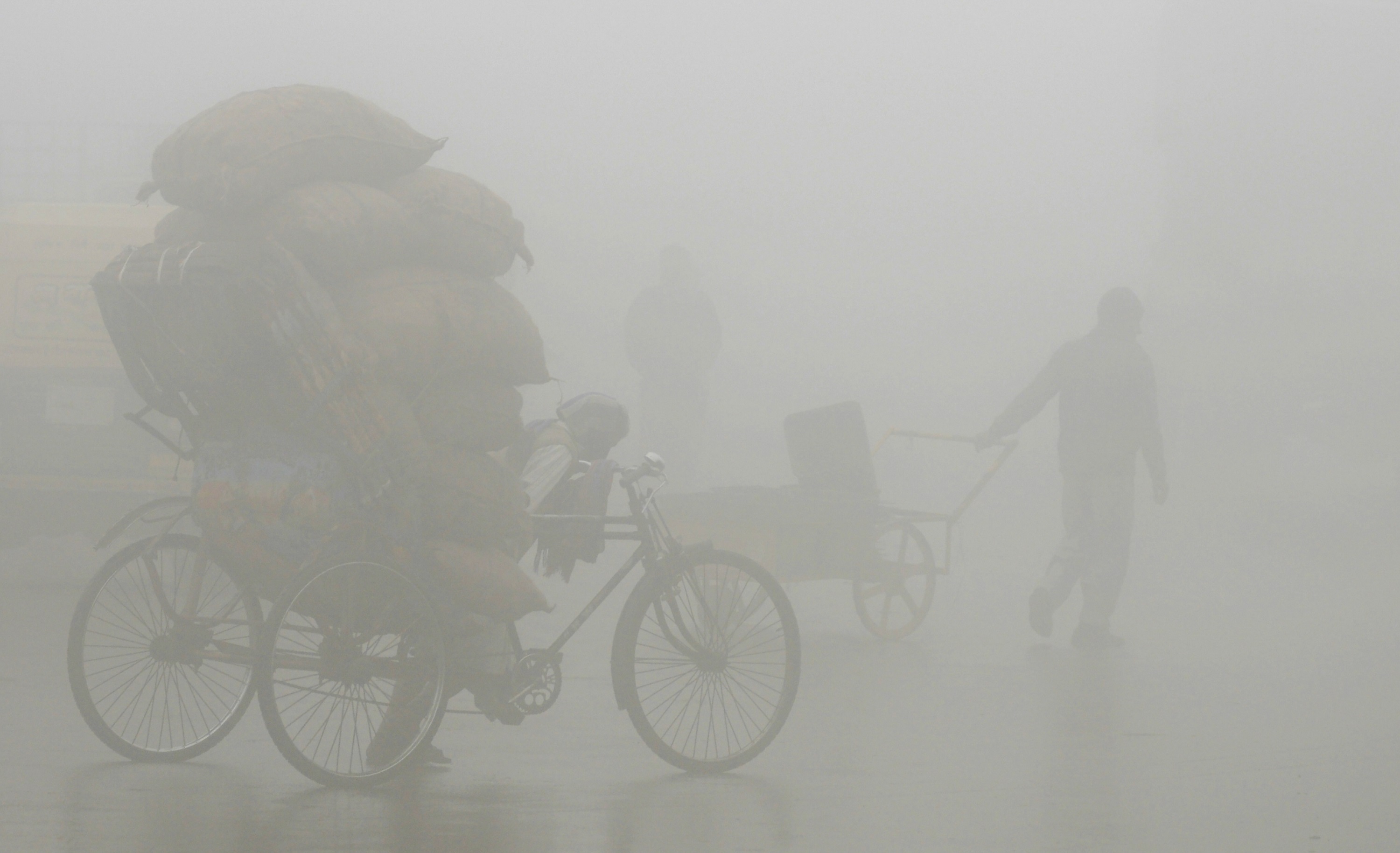 ऑपरेशन क्लीन एयर: CAQM ने शुरू किया गुरुग्राम में प्रदूषण के खिलाफ बड़ा अभियान