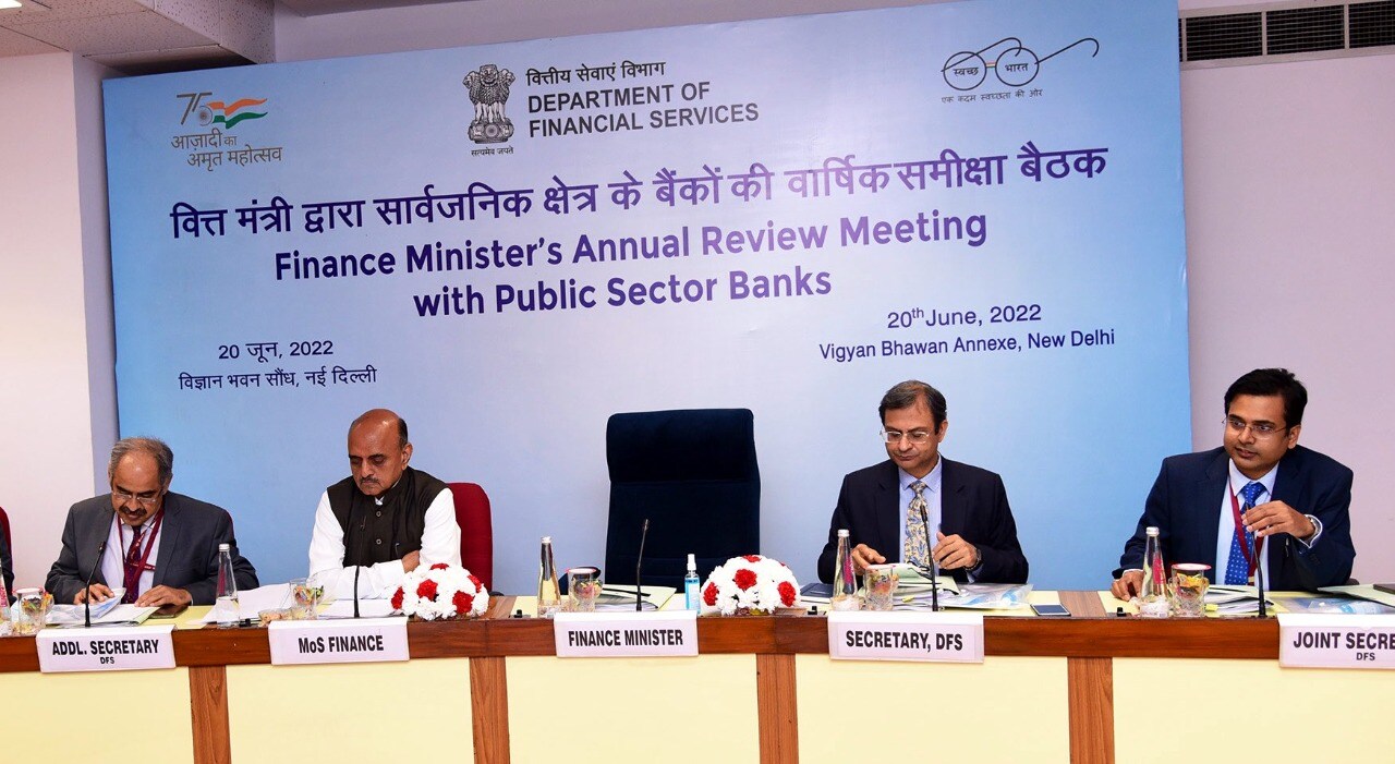 Finance Ministry Asks Banks To Expedite NPA Resolution, Focus On Credit Growth
