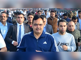 सीएम भजनलाल ने युवाओं के साथ लगाई दौड़, 'रन फॉर व&zwj;िकस&zwj;ित राजस्&zwj;थान' को द&zwj;िखाई हर&zwj;ी झंडी