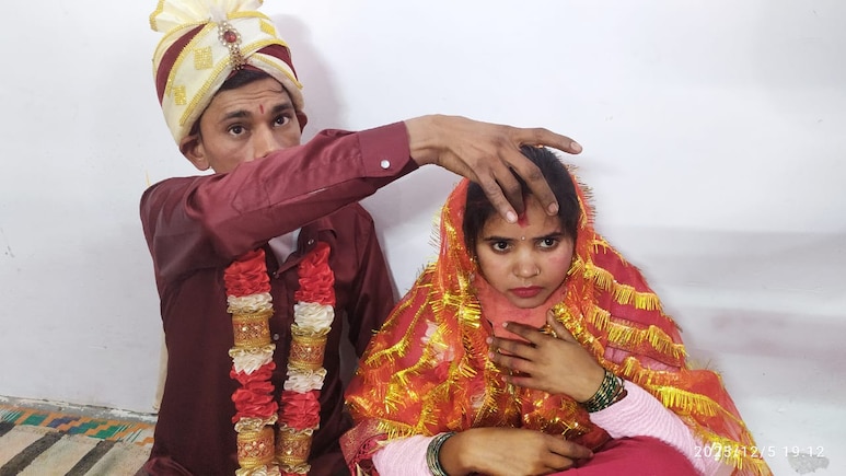 हलाला मंजूर नहीं... तीन तलाक पीड़िता नूरजहां ने छोड़ा इस्लाम, पूनम बनकर लिए सात फेरे