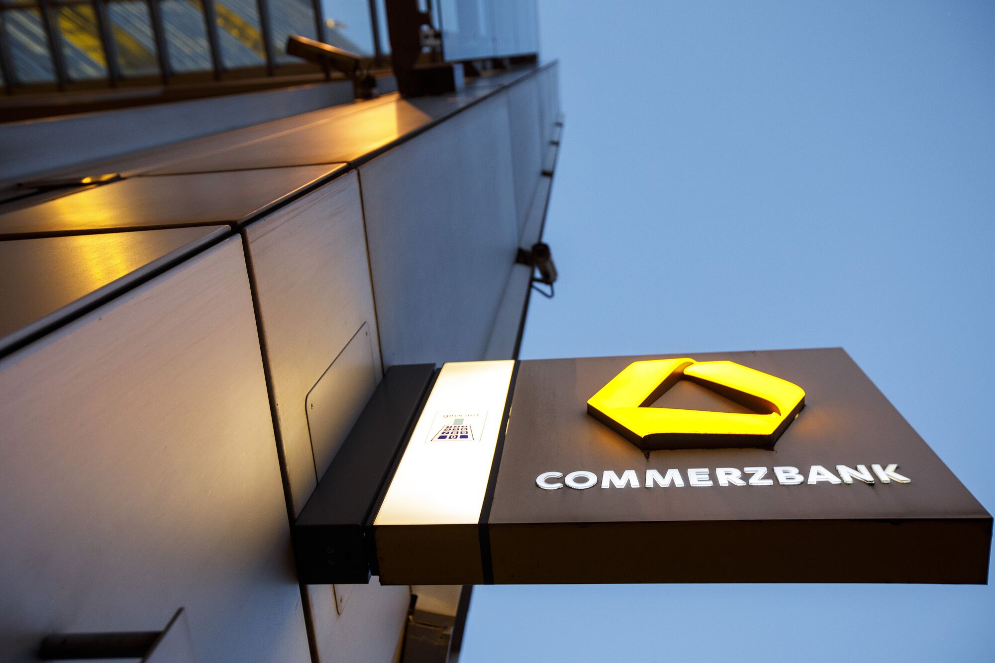 Commerzbank Chairman Says Credit Suisse Deal Opens Opportunities