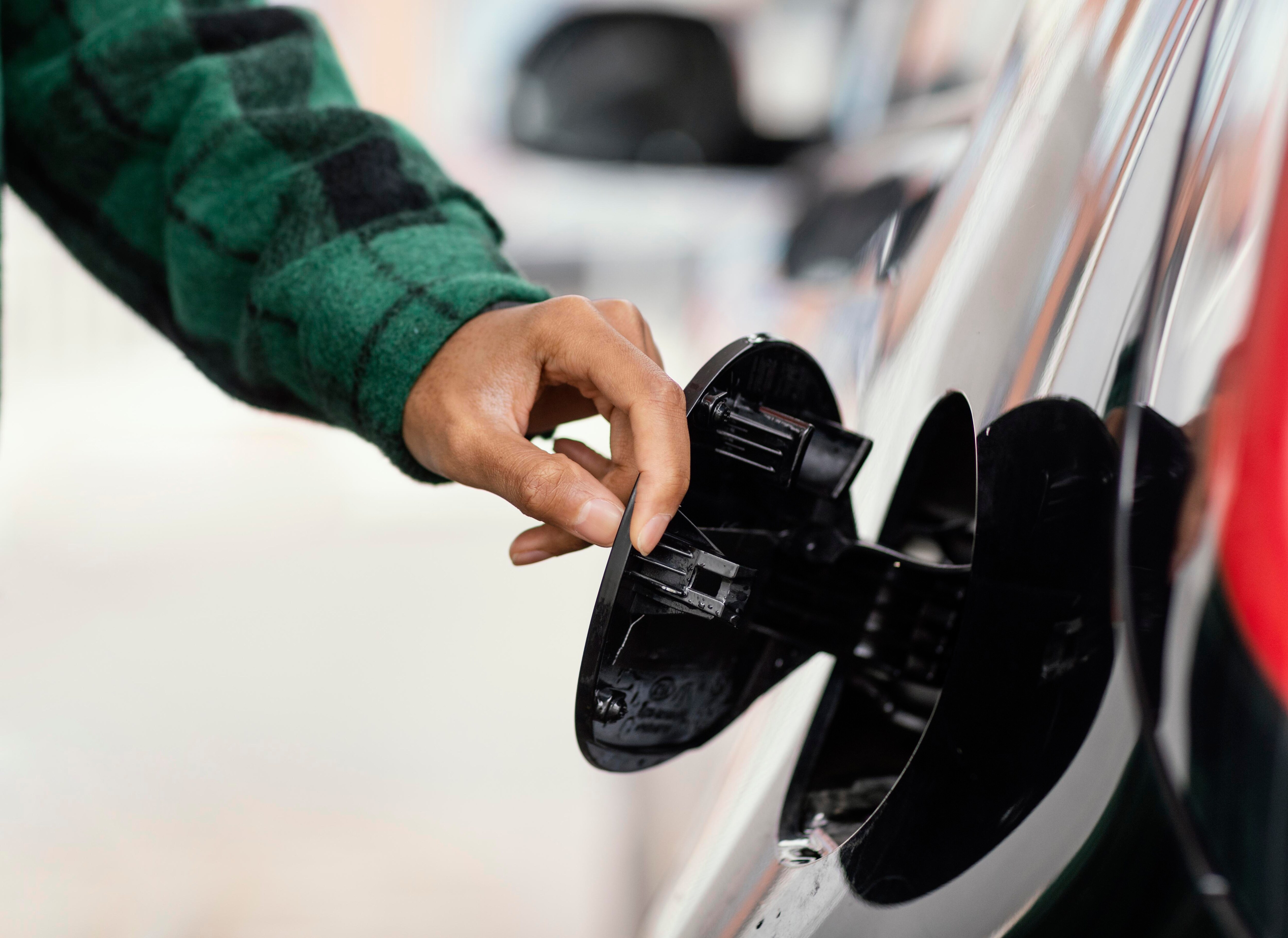 Your CNG Prices Could Rise By Rs 6-8 Per Kg