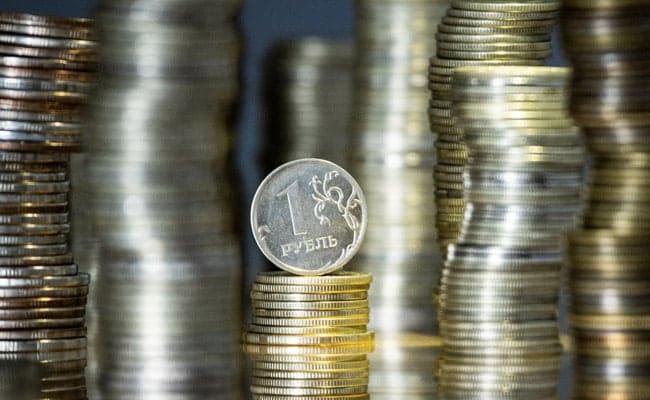 No Official Talks On Rupee-Rouble Payments, Says Commerce Secretary