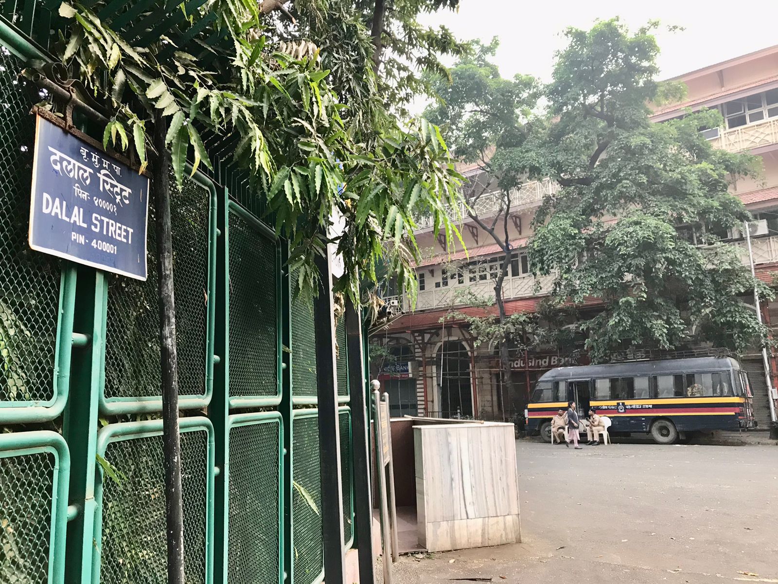 Share Market Today: Sensex Falls More Than 200 Points, Nifty Below 18,700; FPIs Stay Net Sellers