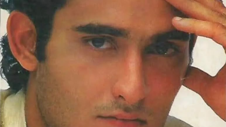 स्कूल में लड़कियों का क्रश थे अक्षय खन्ना! क्लासमेट ने बताया मिलने आते थे पापा विनोद खन्ना और सौतेली मां  