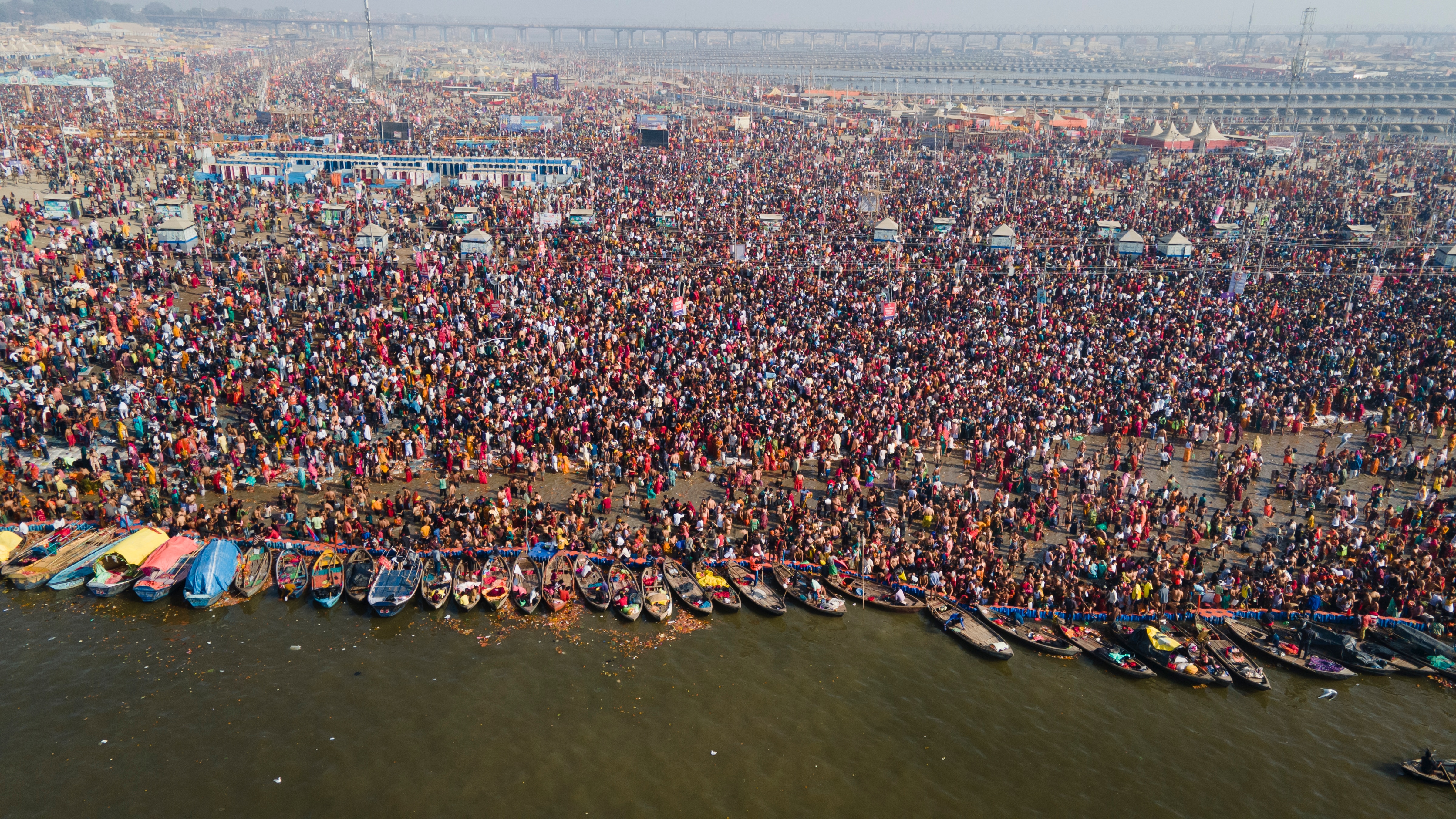 Ganga Water At Prayagraj&rsquo;s Triveni Sangam Fit For Bathing During Maha Kumbh: Government