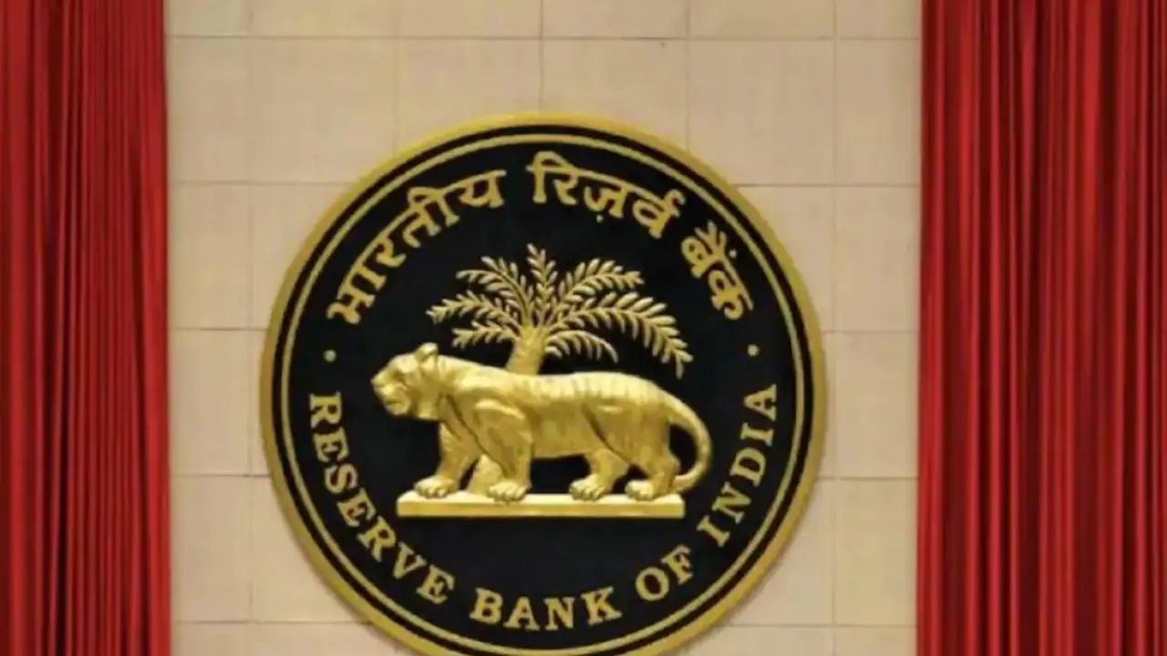 सरकारी बैंकों ने किए 6.15 लाख करोड़ के लोन राइट ऑफ, RBI ने जारी किए आंकड़े