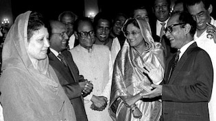 जब 1990 में खालिदा जिया और शेख हसीना ने मिलाया था हाथ, आखिर हुआ क्या था?