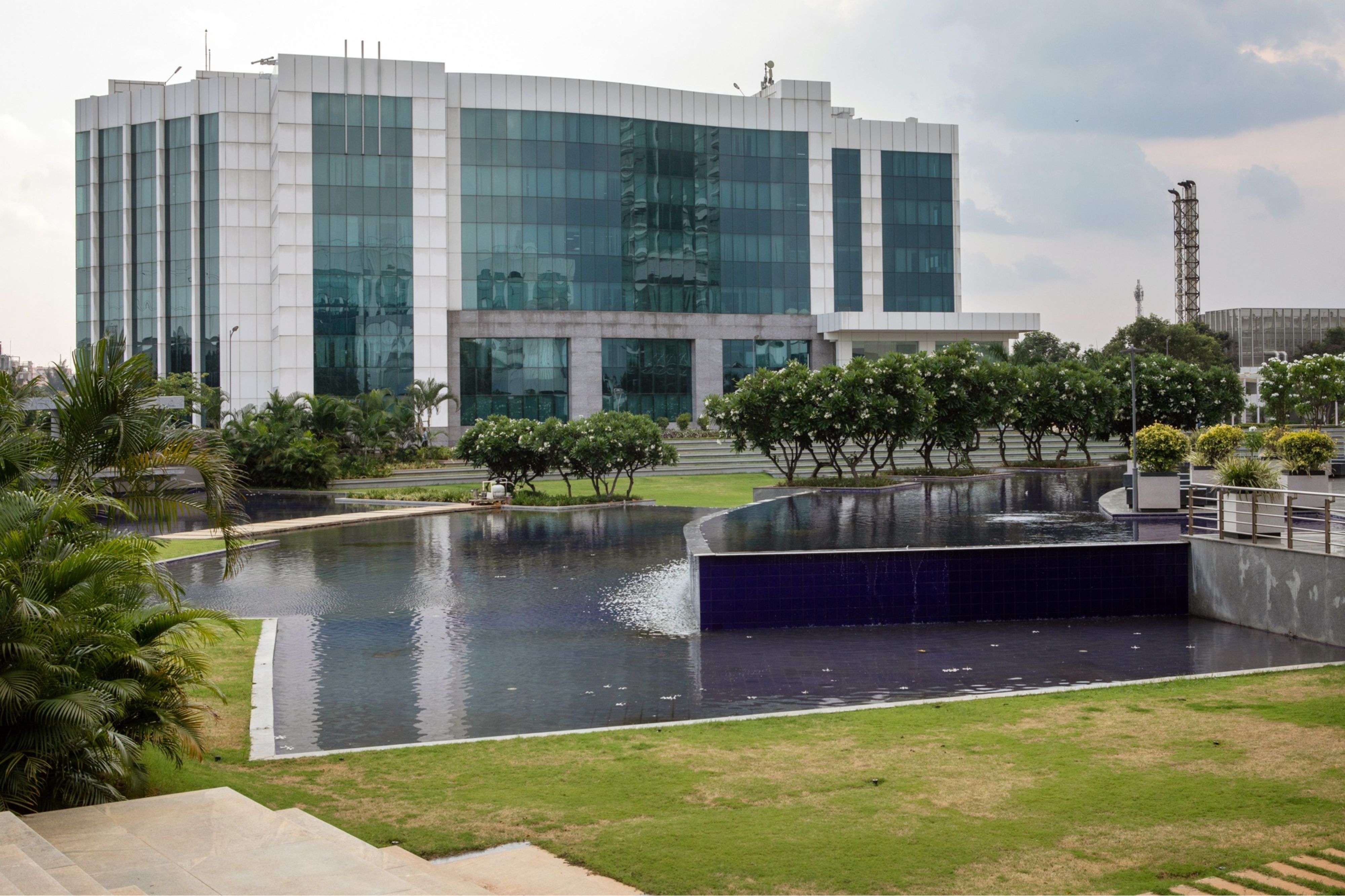 HCL Technologies Q3 Results: Revenue Meets Estimates, Margin Flat