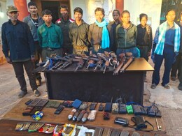 मध्य प्रदेश अब नक्सल मुक्त, 1 करोड़ के इनामी माओवादी लीडर रामधेर मज्जी का 11 टॉप कमांडरों के साथ सरेंडर