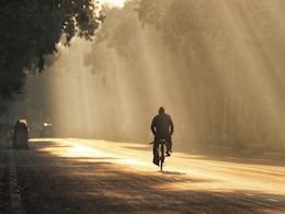 Fog Alert: दिल्ली में राहत पर नोएडा में छाया कोहरा, यूपी के 9 जिलों में रेड अलर्ट, उत्तराखंड और हिमाचल में बारिश के आसार