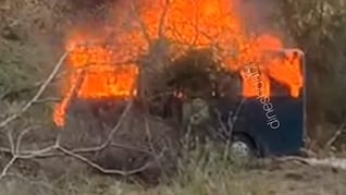 30 सैलानियों से भरी लॉयन सफारी गाड़ी में अचानक लगी आग, नाहरगढ़ लॉयन सफारी में हुआ हादसा