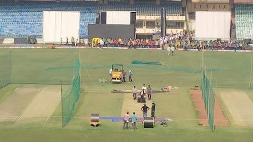 IND Vs SA: भारत-दक्षिण अफ्रीका के बीच एक दिवसीय क्रिकेट मुकाबला आज, जानें पिच रिपोर्ट, प्लेइंग 11 और मौसम का हाल 