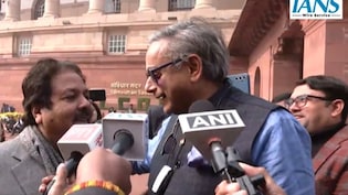 'सारे मैच केरल में नहीं करा सकते...' : थरूर-राजीव शुक्ला के बीच संसद में मजेदार बातचीत का वीडियो वायरल