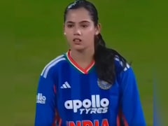 टीम इंडिया में आते ही फैंस पर चल गया वैष्णवी शर्मा का जादू, डिटेल से जानें, देखें तस्वीरें