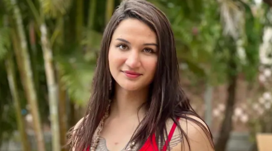 Anaya Bangar का इंस्टाग्राम पोस्ट में छलका दर्द, बोलीं- 2025 ने सब कुछ ले लिया