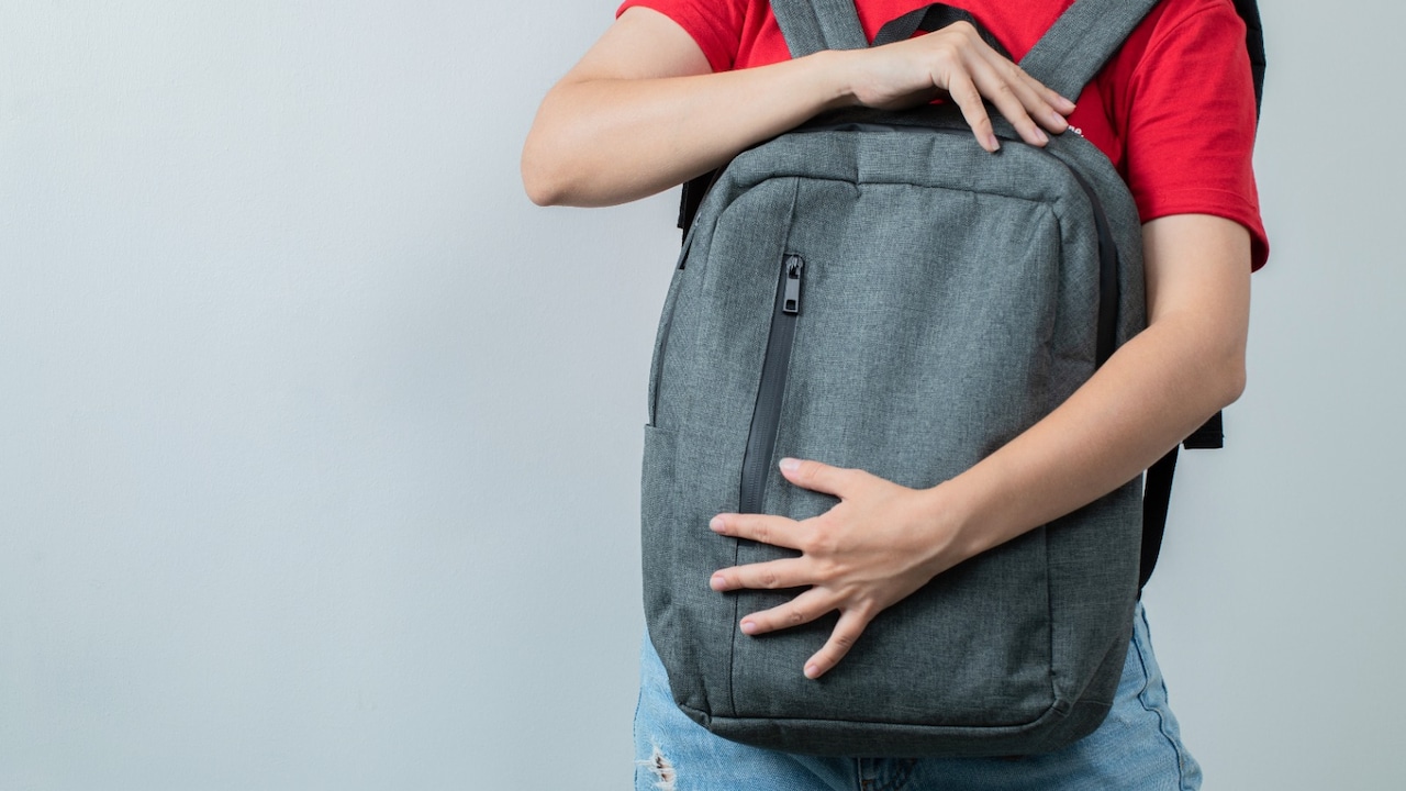 Find your durable backpacks for everyday office and college commutes at a minimum of 60% off Find your durable backpacks for everyday office and college commutes at a minimum of 60% off