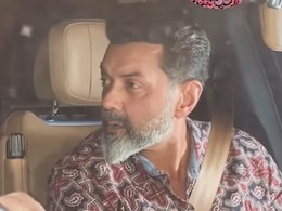 पापा धर्मेंद्र को कुछ यूं दिल में बसाए बैठें हैं बॉबी देओल, सलमान की बर्थडे पार्टी में पहनी उनकी पुरानी शर्ट