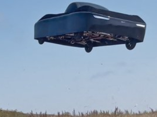 हवा में उड़ने वाली कार बनी हकीकत, प्रोडक्शन हुआ शुरू, 2.5 करोड़ में बिकेगी!