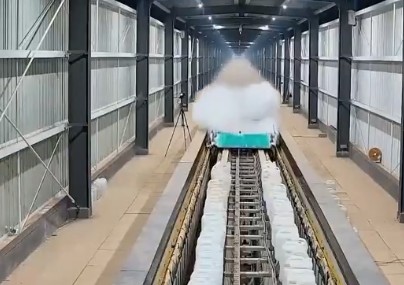 China's Train Breaks World Record, Travels 700 Kmph In Just Two Seconds