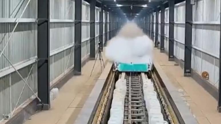 Chinese Train Breaks World Record, Hits 700 Kmph In Just Two Seconds