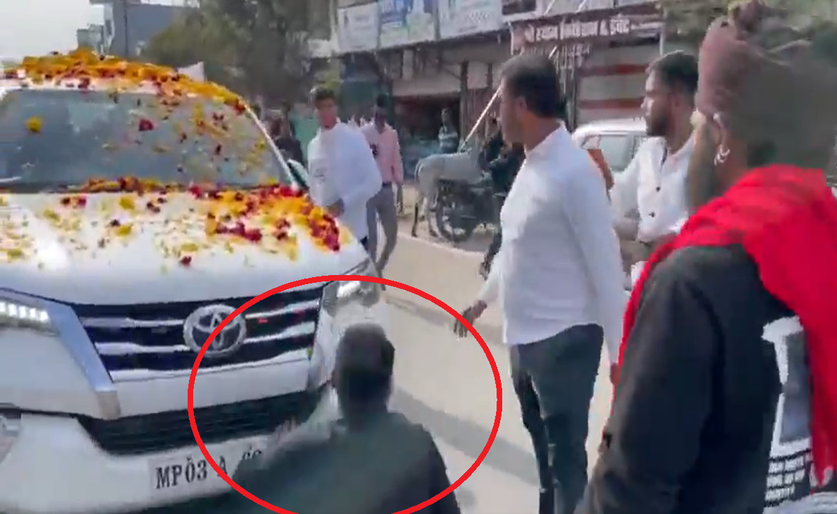 Viral Video: शिवराज सिंह चौहान की सुरक्षा में चूक! काफिले में अचानक घुस आए कांग्रेसी, उसके बाद क्या हुआ देखिए