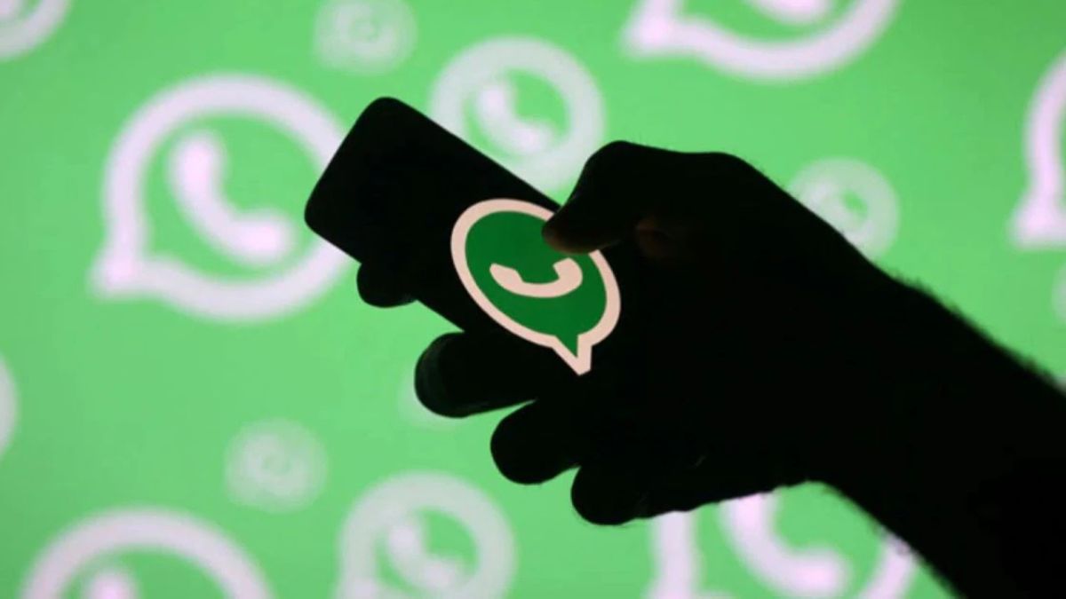 2026ના નવા વર્ષ માટે WhatsApp લાવી રહ્યું છે સ્ટીકરો અને વિશેષ ઇફેક્ટ્સ!