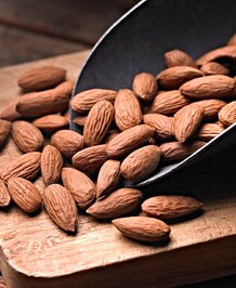10 Benefits Of Eating Almonds