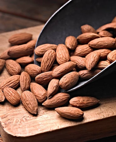 10 Benefits Of Eating Almonds