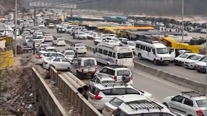 New Year Rush Chokes Tourist Hotspots, Massive Traffic Jams Across India