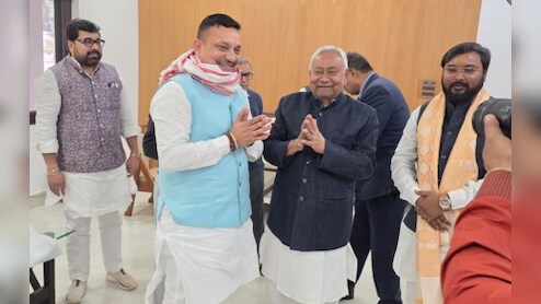 अद्वितीय उपलब्धि... नीतीश कुमार के रिकॉर्ड 10वीं बार CM बनने पर अरविंद कुमार ने दी शुभकामनाएं
