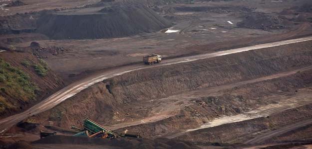 Sesa Sterlite Slumps After Supreme Court Order on Goa Mining