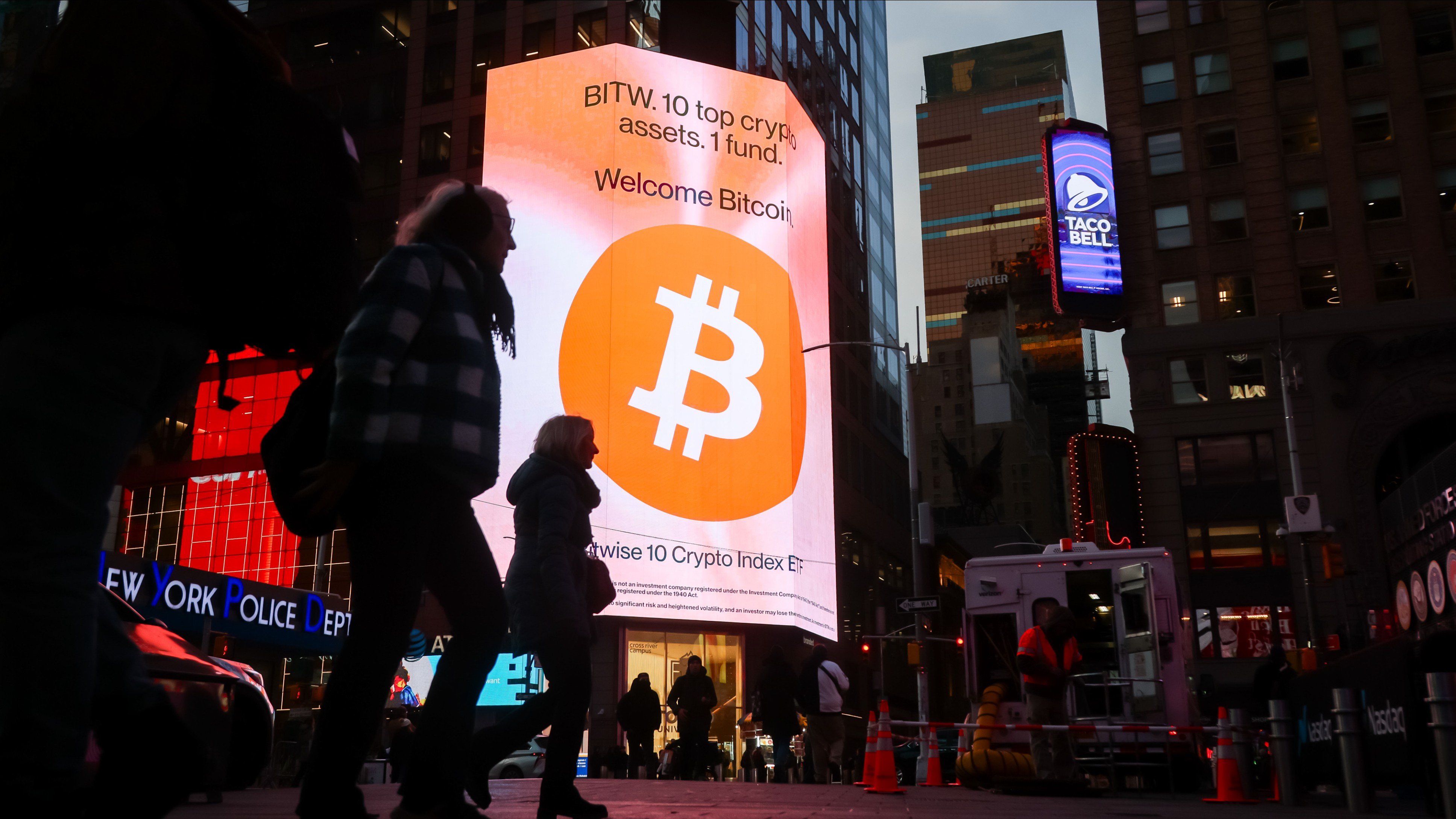 Bitcoin Plunges Below $86,000 While Sinking Toward Year's Lows