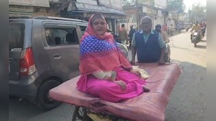 ठेले पर सब्ज़ी नहीं, सुरेश सहारिया की बीमार पत्नी थीं... जो पैदल चला वो था सिस्टम