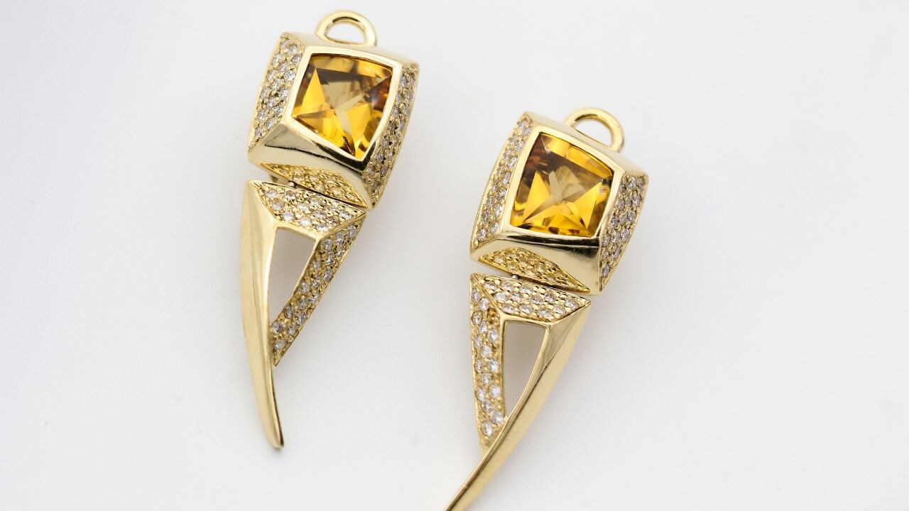 EORS Earrings Sale: वेडिंग सीजन में आपका लुक होगा सबसे अलग, पर ट्राई करनी होगी ये चीज