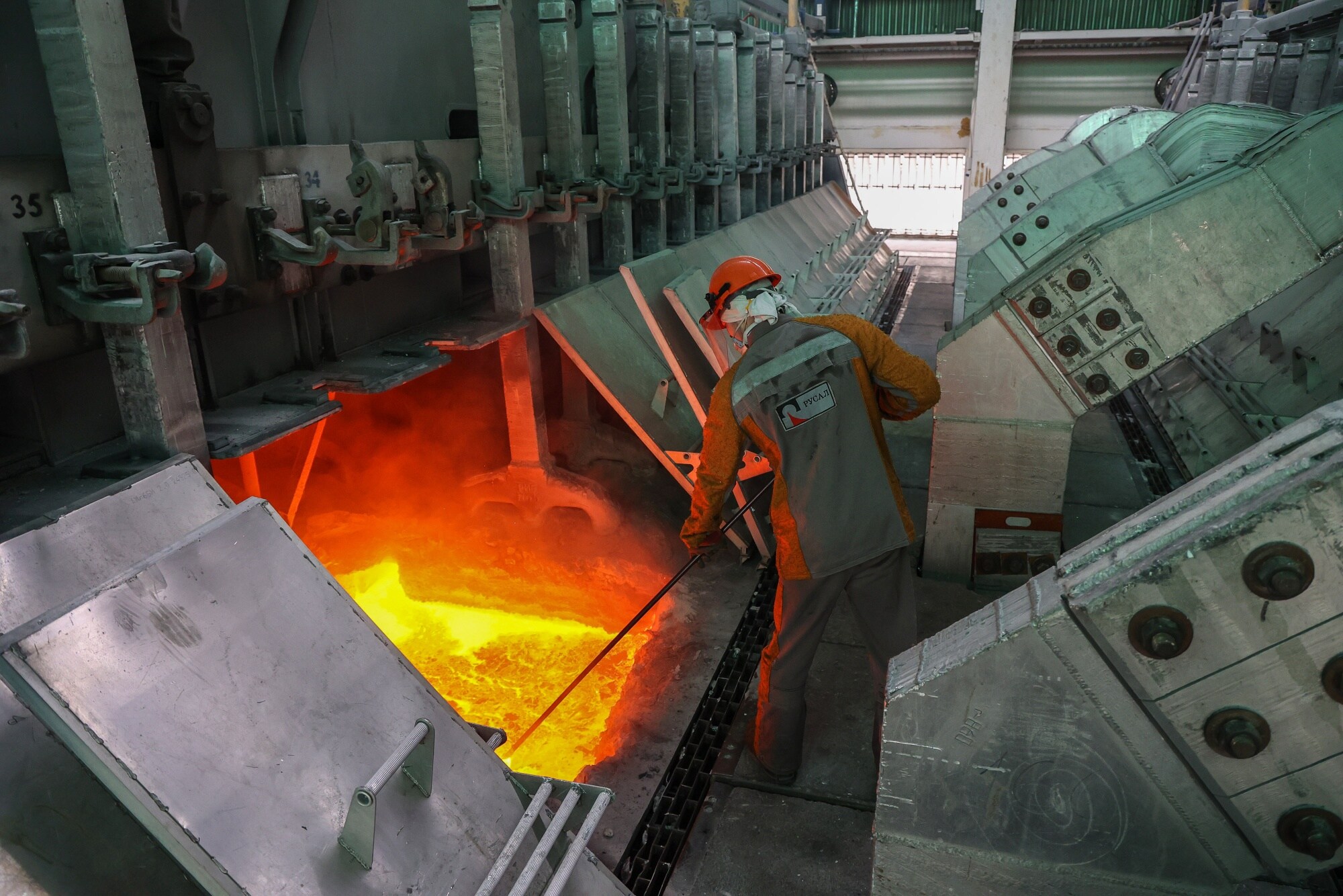 Russian Metal Hit With Sanctions As U.S. Blocks Deliveries To LME