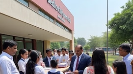 Delhi Nursery Admission: दिल्ली में शुरू हुए नर्सरी एडमिशन, कितनी होनी चाहिए बच्चे की उम्र, क्या है जरूरी डॉक्यूमेंट्स​, जानें हर नियम