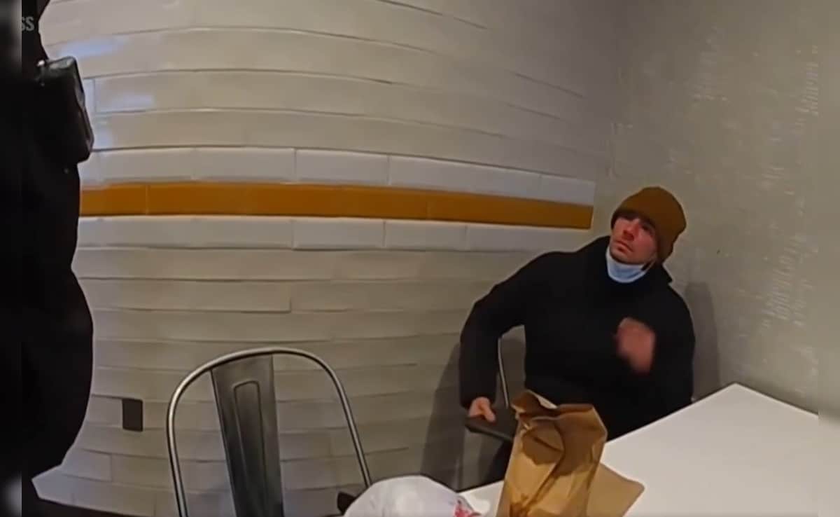 "Pluck Eyebrows, Buy Less Conspicuous Shoes": Luigi Mangione's To-Do List