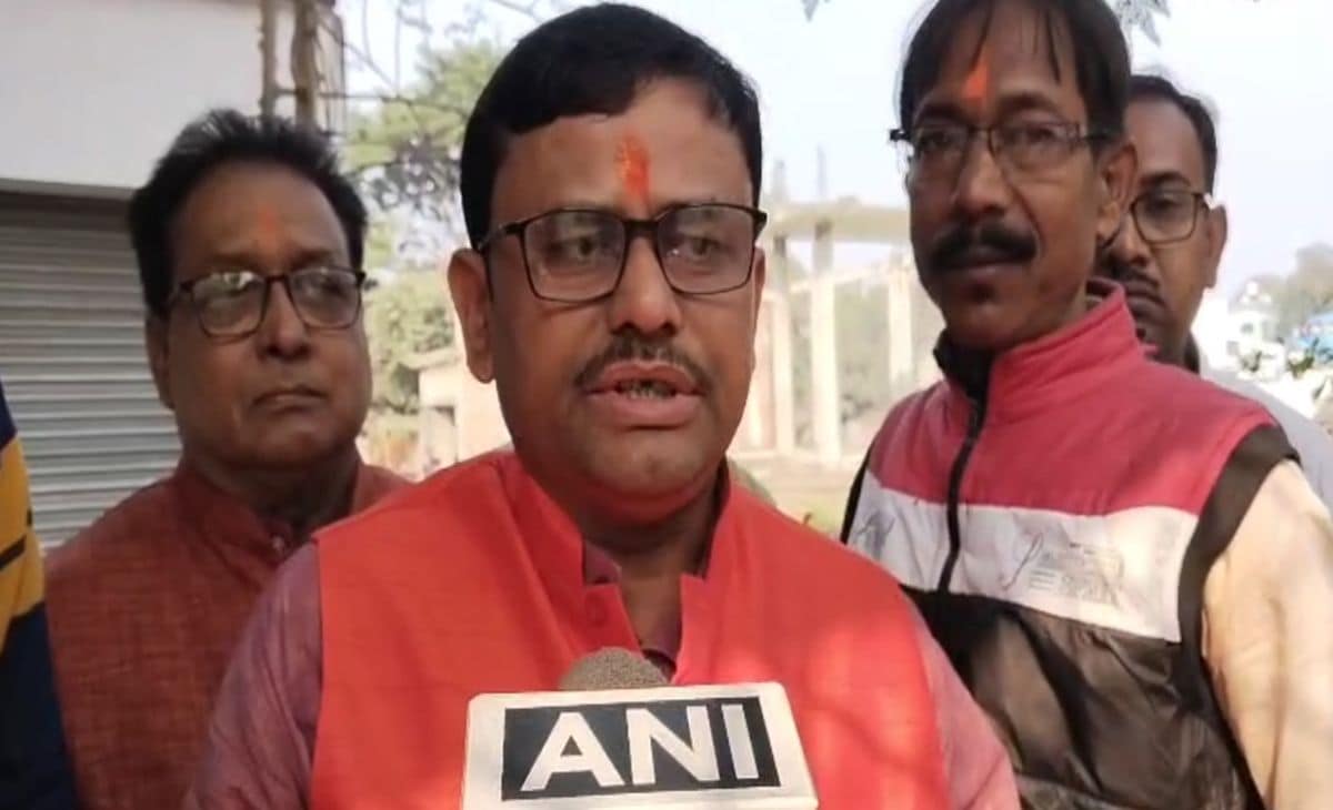 Religious Tensions Rise as BJP Leader Conducts Bhumi Puja for Ram Temple Replica Following Babri Masjid Foundation in Murshidabad