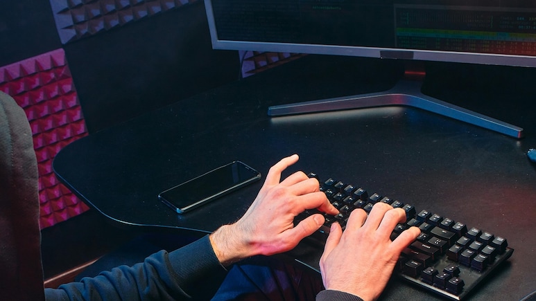 Hackers Threaten To Expose Premium Users Of Pornhub, Demand Bitcoins