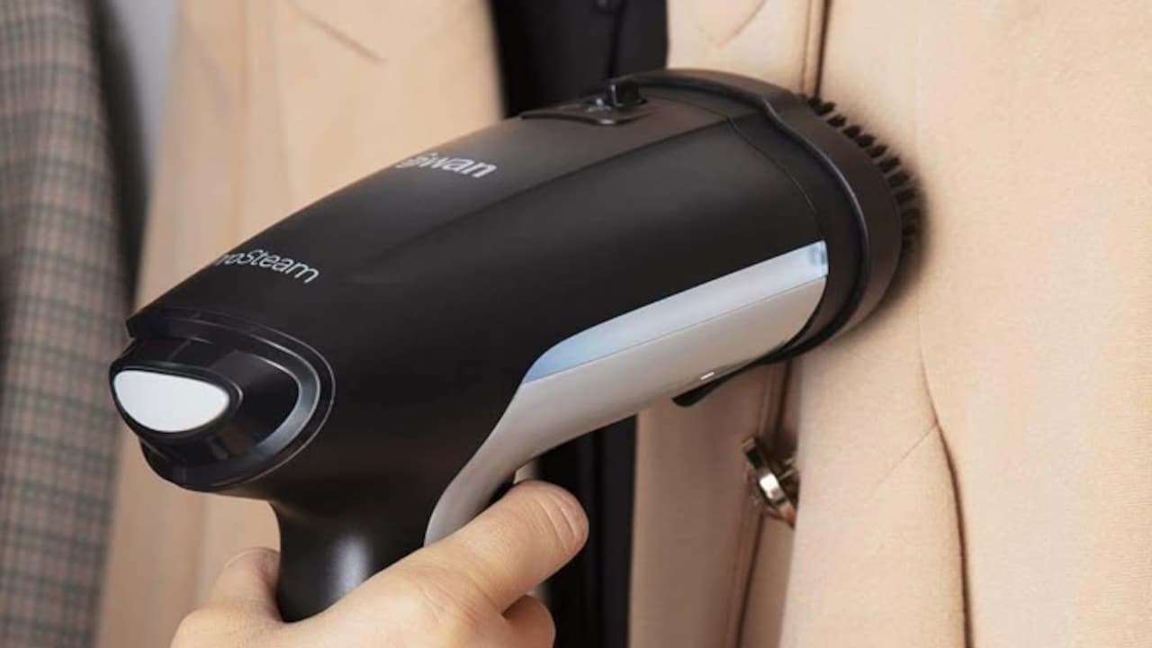 Garment Steamer Buying Guide - Handheld Vs Standing: Whats Worth Your Time, Effort And Money?